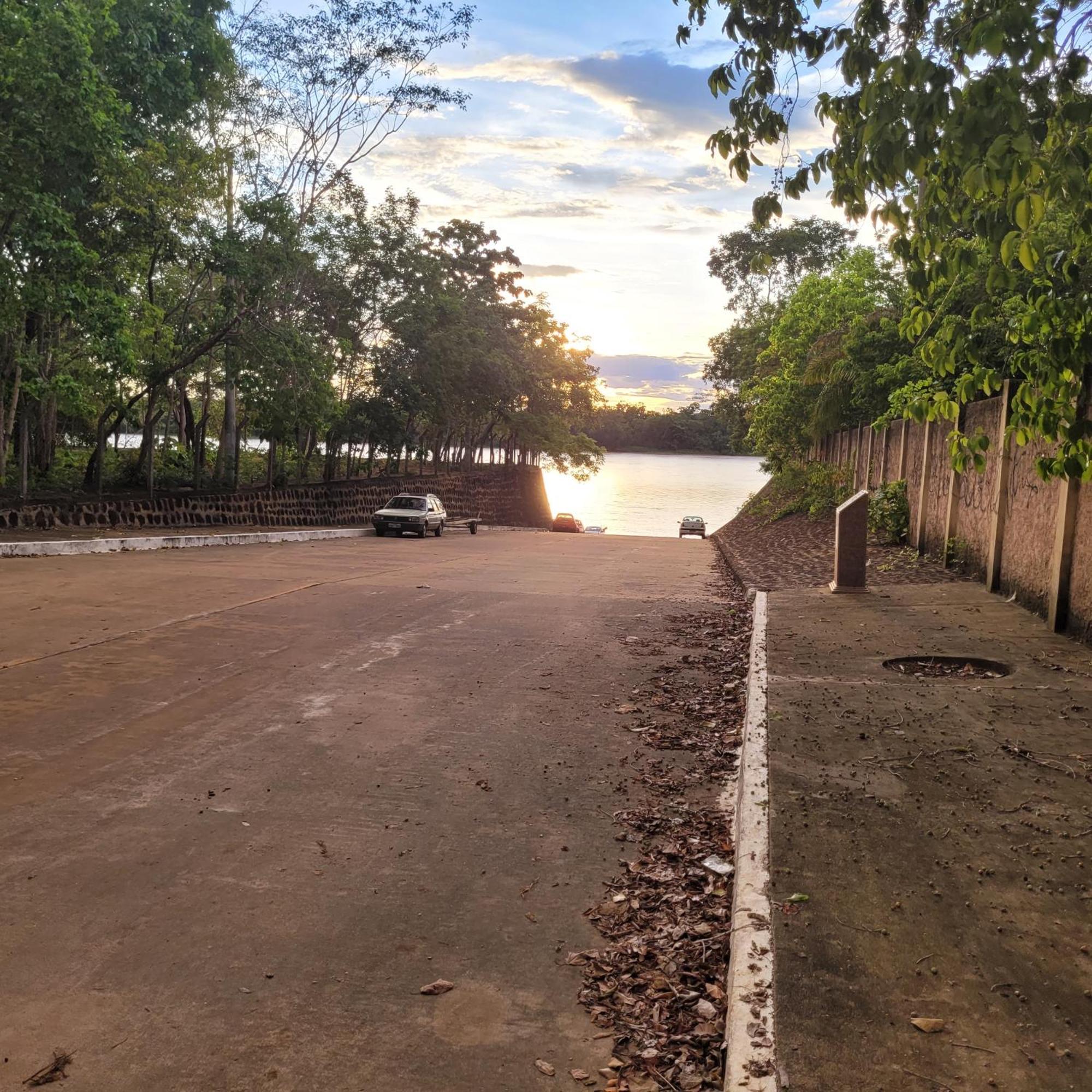 Paraiso De Aruana - Rio Araguaia - Imovel Recem Construido!! Novissimo!!!! A Piscina E Aquecida!!! Dış mekan fotoğraf